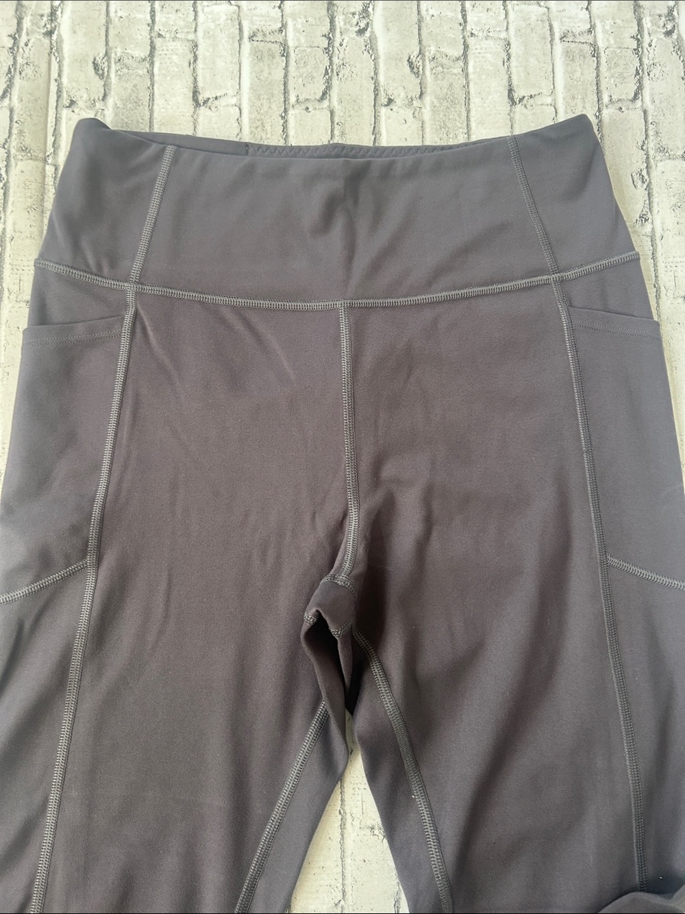 Victoria's Secret Women's Leggings (5) - Black, Gray, Pink, Purple - Picture 3 of 15